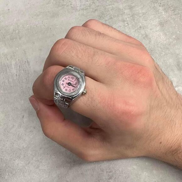 Unique vintage style silver pink WMNS - Picture 1 of 2